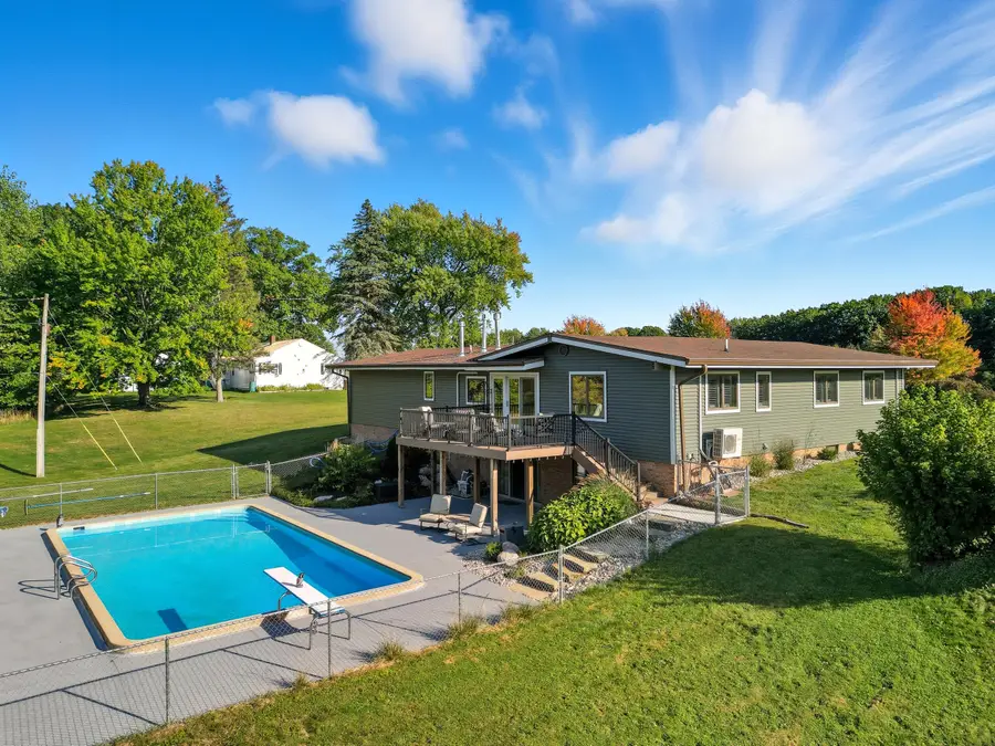 8450 W Tamarack Road, Lakeview, MI 48850 - #3