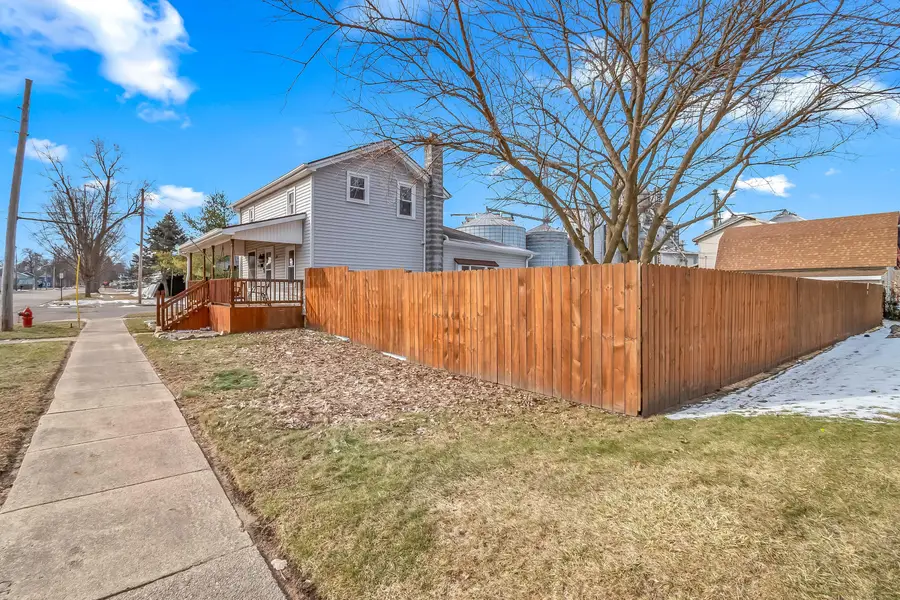 720 Hall Street, Eaton Rapids, MI 48827 - #3