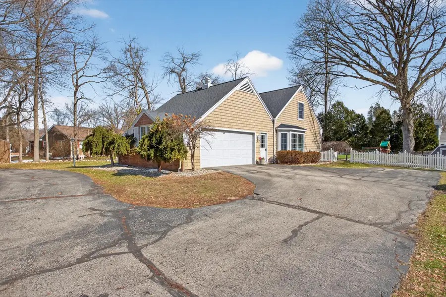 3825 W Walmont Road, Jackson, MI 49203 - #3