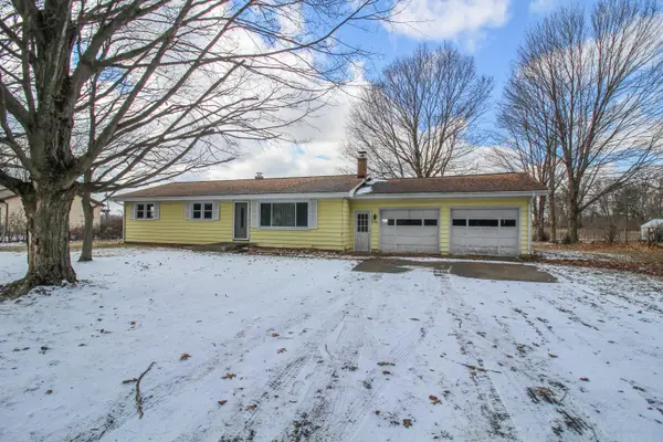 55280 Buckhorn Road, Three Rivers, MI 49093