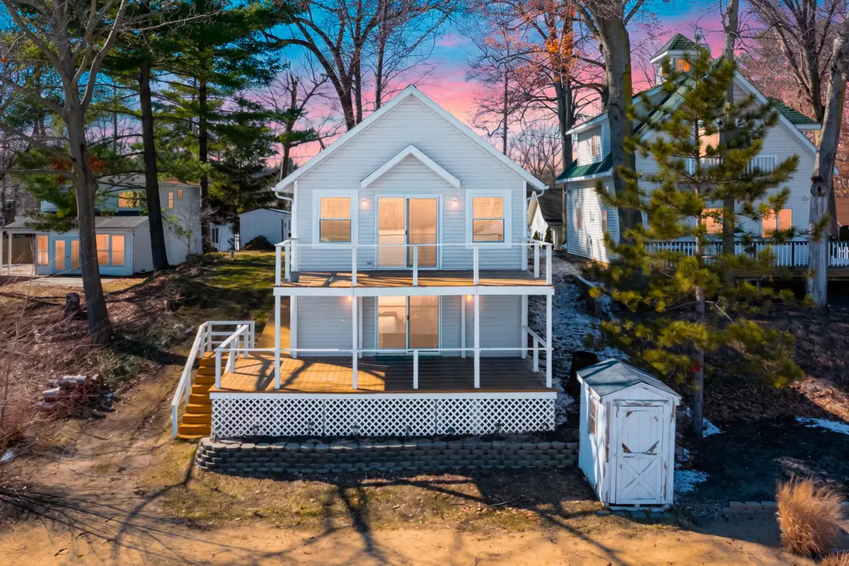 11309 Sunset Point Drive, Plainwell, MI 49080 - #1