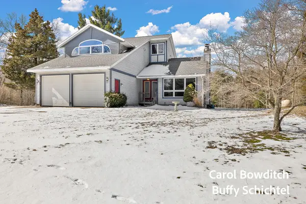 10367 152nd Avenue, West Olive, MI 49460