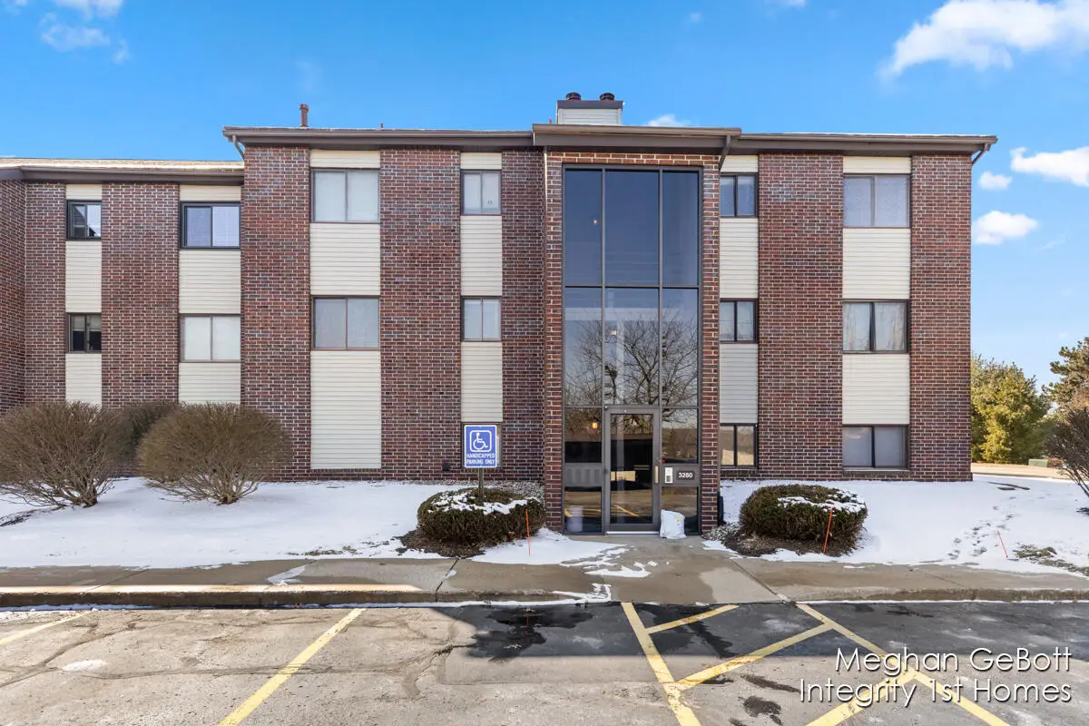 3280 Devonwood Hills Ne #6, Grand Rapids, MI 49525 - #1