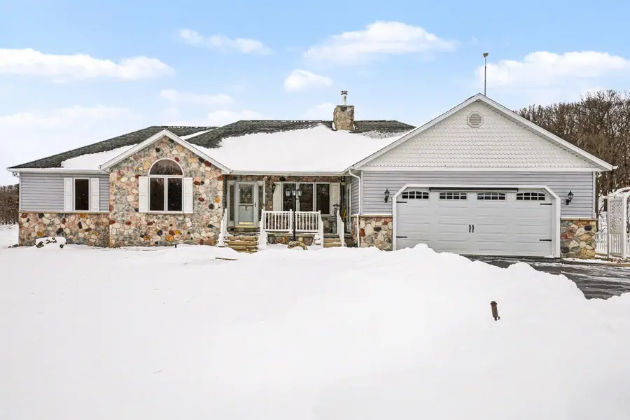 65650 Dailey Road, Edwardsburg, MI 49112 - #3