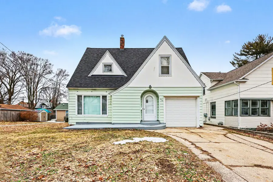 996 W Forest Avenue, Muskegon, MI 49441 - #2