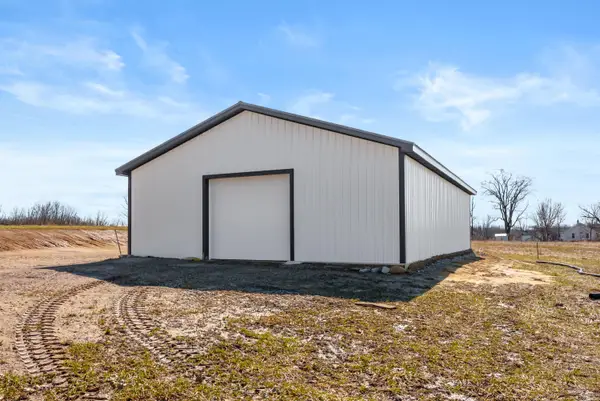 41823 Waukeenah Drive, Paw Paw, MI 49079