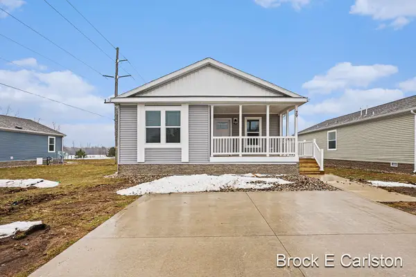 1283 E Ellis Road #29, Norton Shores, MI 49441