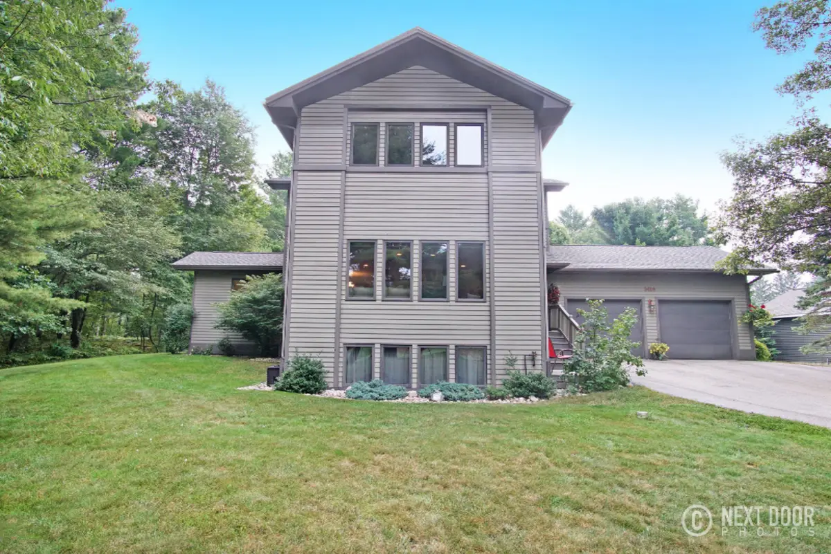 1414 N Lakeshore Drive, Ludington, MI 49431 - #1