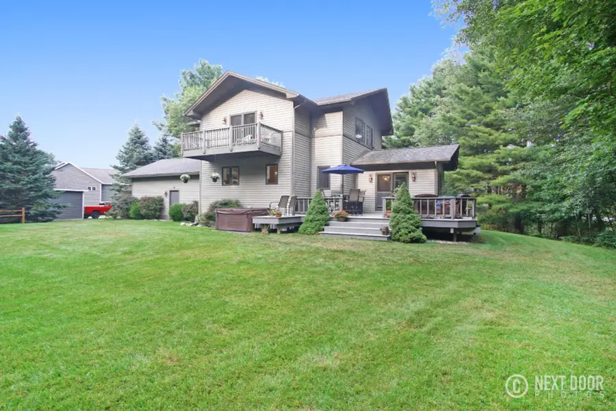 1414 N Lakeshore Drive, Ludington, MI 49431 - #3