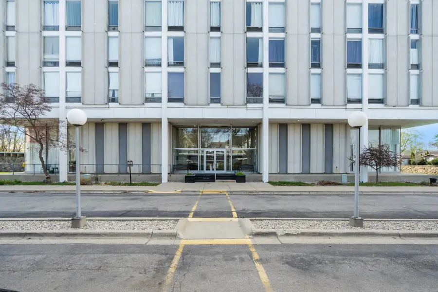 715 W Michigan Avenue #502, Jackson, MI 49201 - #3