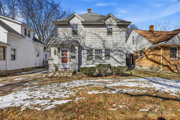 1017 Lake Michigan Drive Nw, Grand Rapids, MI 49504