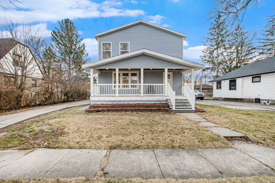 1063 W Forest Avenue, Muskegon, MI 49441 - #2