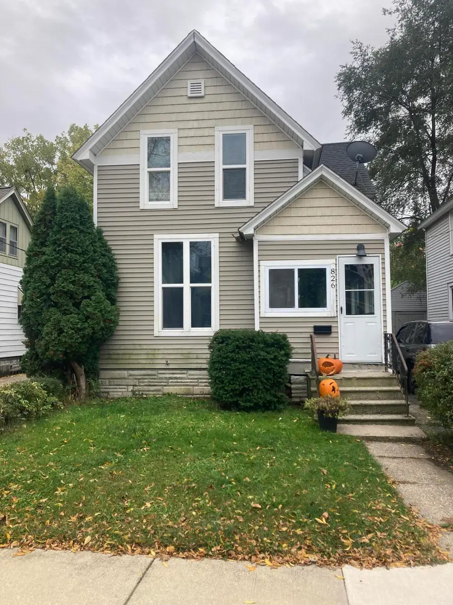 826 Arianna Street Nw, Grand Rapids, MI 49504 - #2
