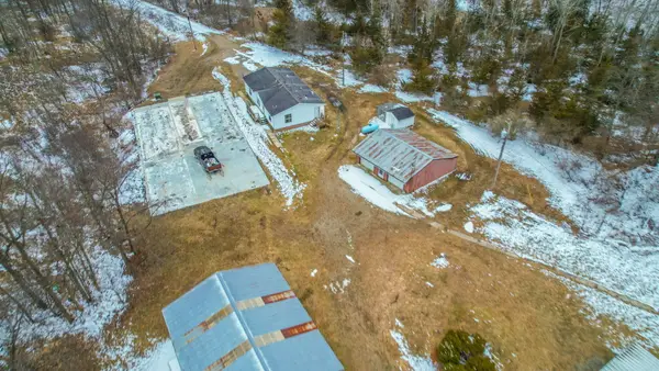 9304 Parkhurst Highway, Addison, MI 49220