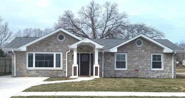 340 N Berrien Street, New Buffalo, MI 49117