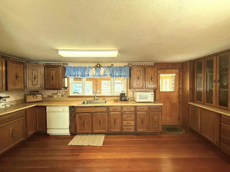 4253 Indian Isle, Battle Creek, MI 49017 - #3