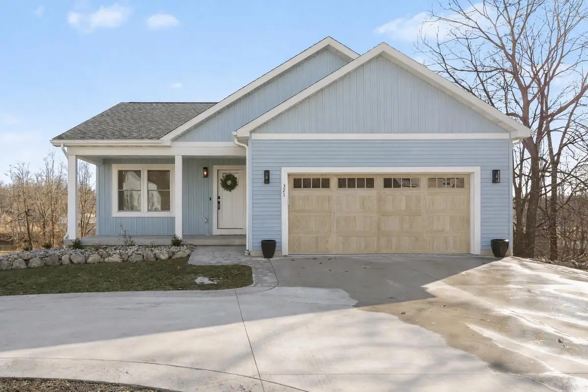 321 W High Street, Union City, MI 49094 - #1