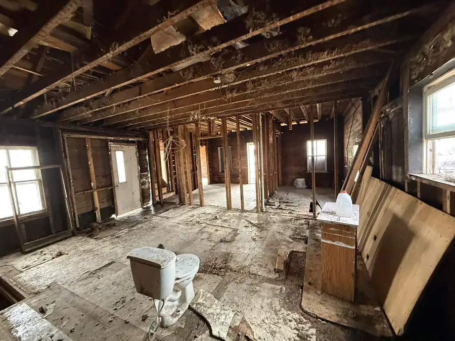 115 E 4th Street, Evart, MI 49631 - #2