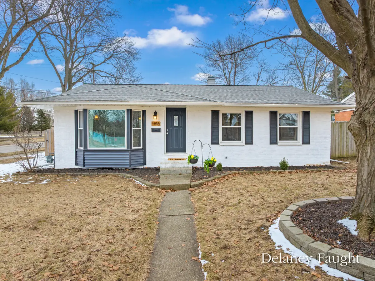1818 Carlton Avenue Ne, Grand Rapids, MI 49505 - #1