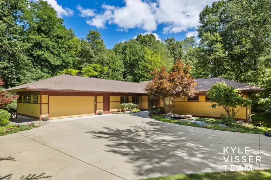 4444 Oak River Drive Ne, Grand Rapids, MI 49525 - #2