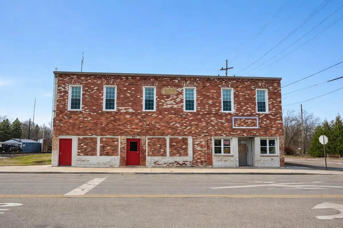 910 Monroe Street, Carleton, MI 48117 - #1
