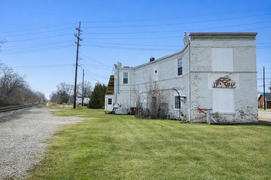 910 Monroe Street, Carleton, MI 48117 - #3