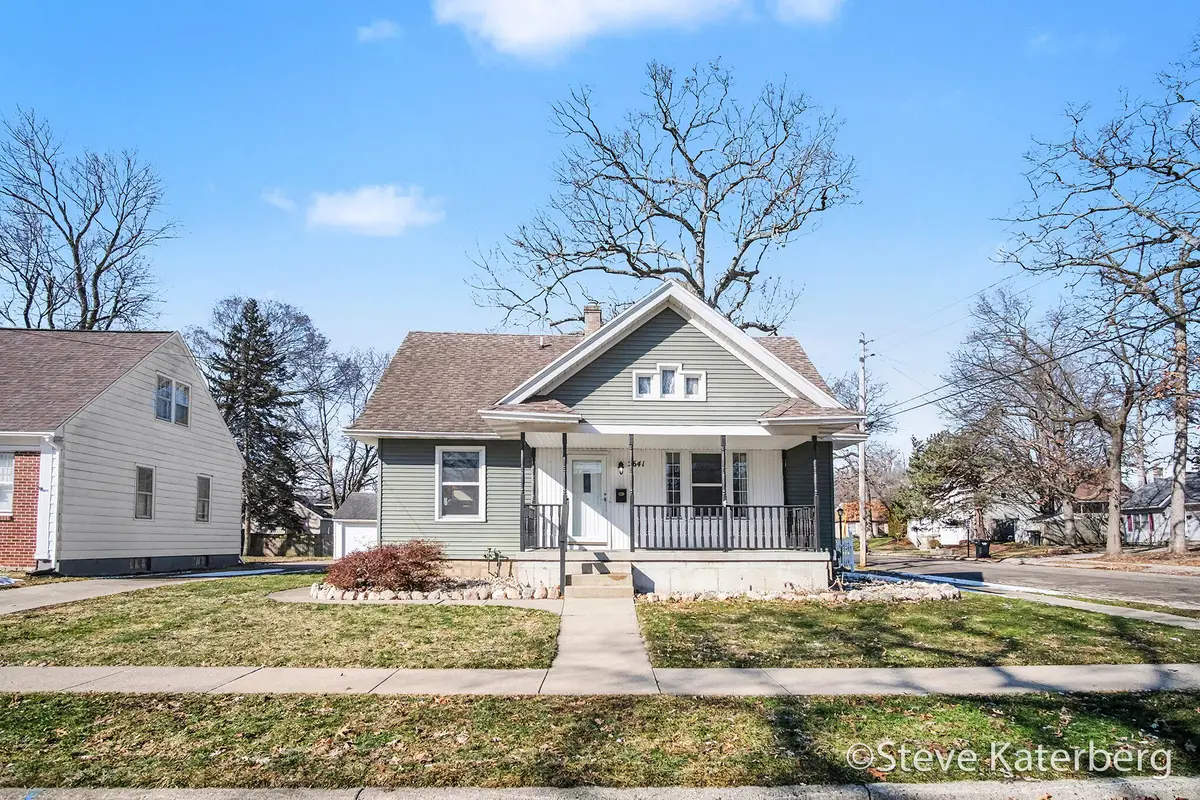 2641 Forest Grove Avenue Sw, Wyoming, MI 49519 - #1