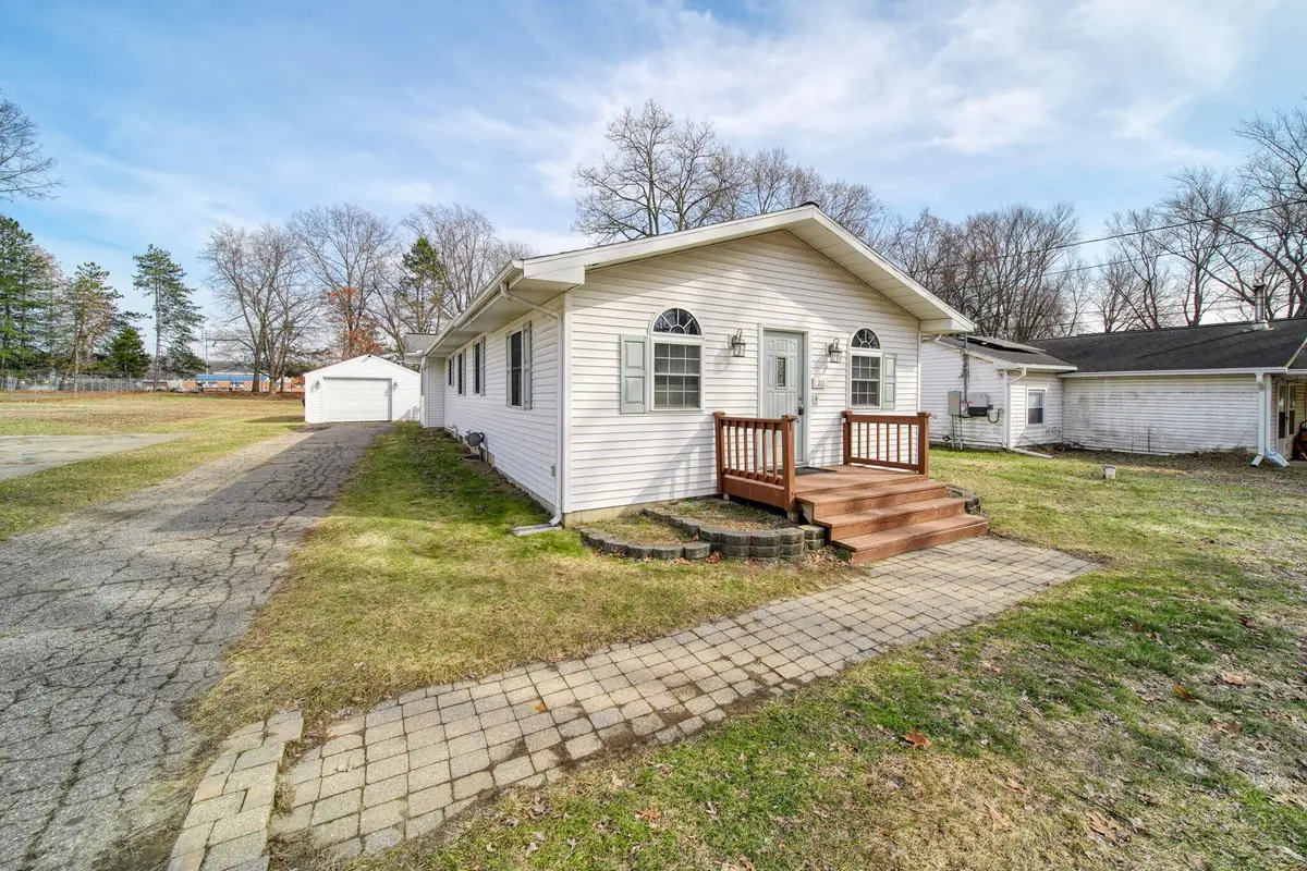211 Hackett Street, Jackson, MI 49202 - #1