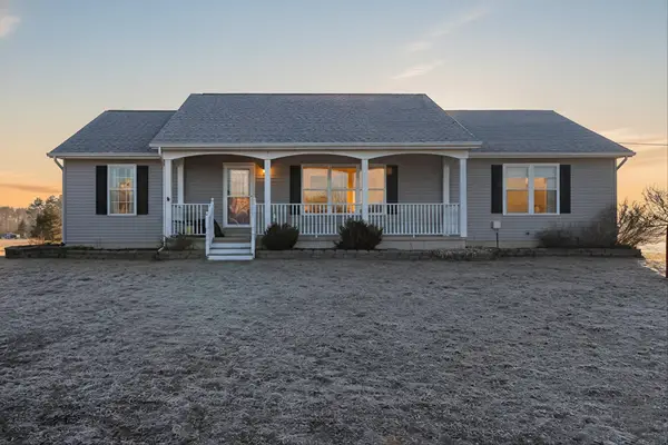 22234 220th Avenue, Paris, MI 49338