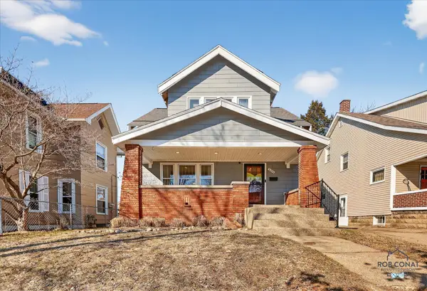 105 Dean Street Ne, Grand Rapids, MI 49505