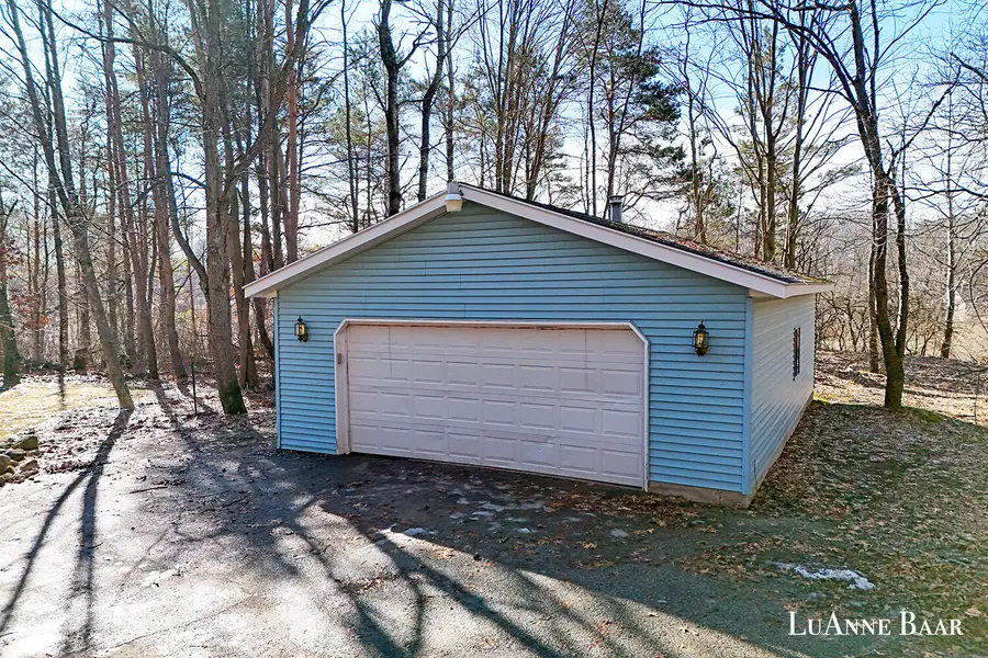 8050 Oakview Ridge Drive Ne, Rockford, MI 49341 - #3