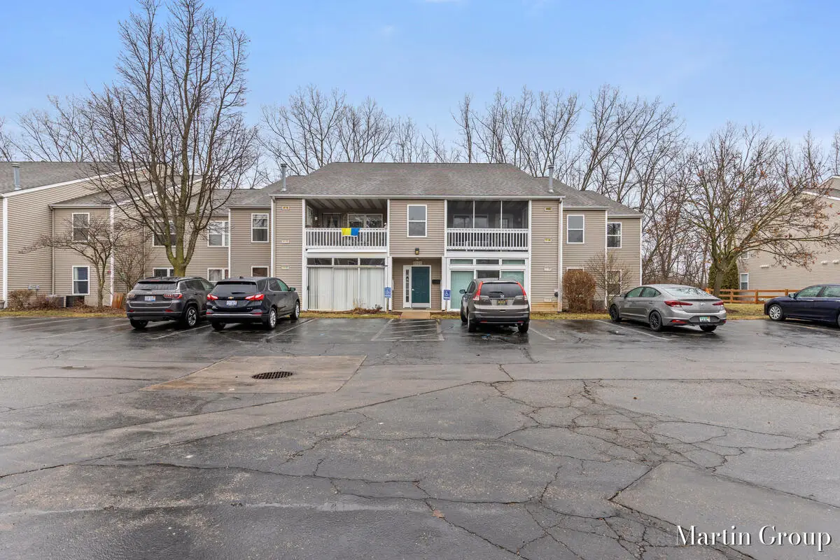 3101 Poplar Creek Drive Se #103, Grand Rapids, MI 49512 - #1