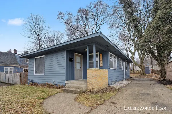 118 Canterbury Street Sw, Grand Rapids, MI 49548