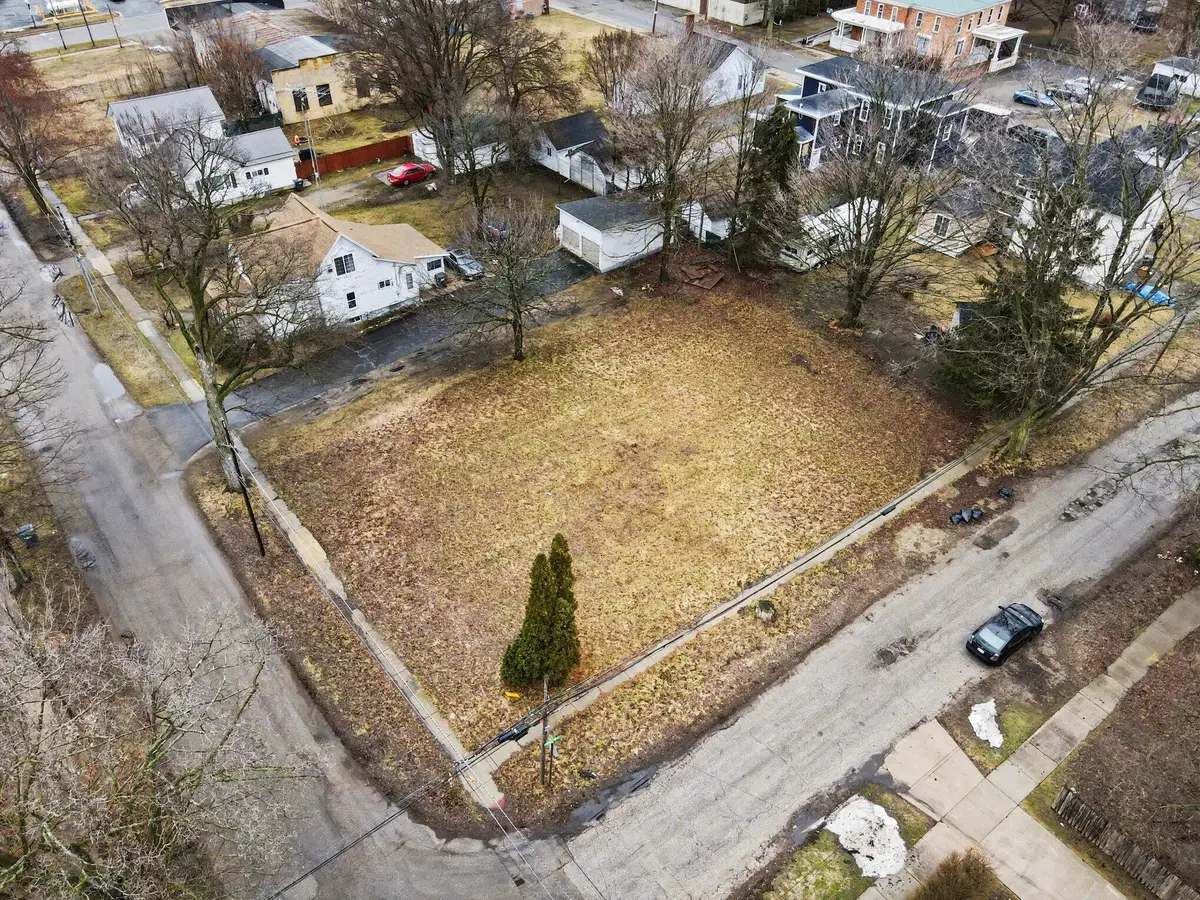 215 W Shepard Street, Hartford, MI 49057 - #1