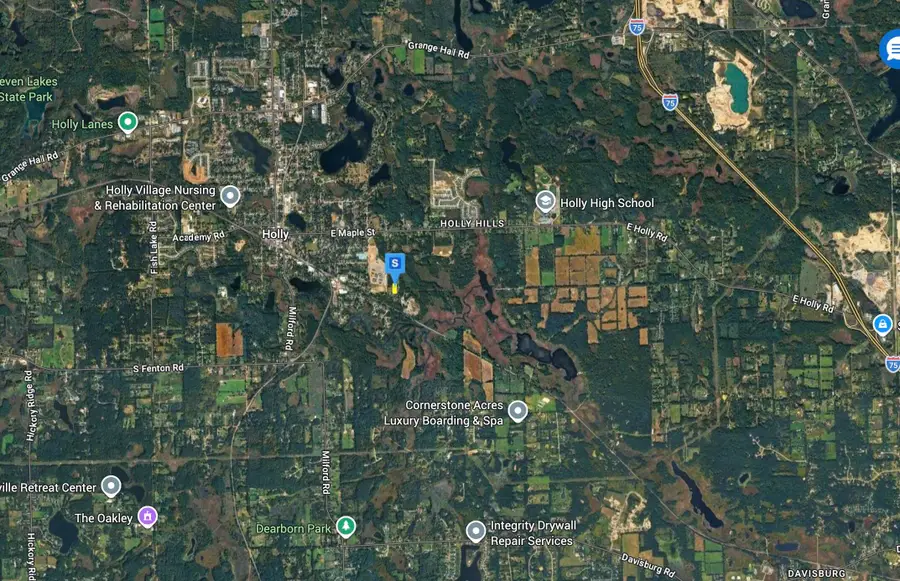 927 E Rose Street, Holly, MI 48442 - #3