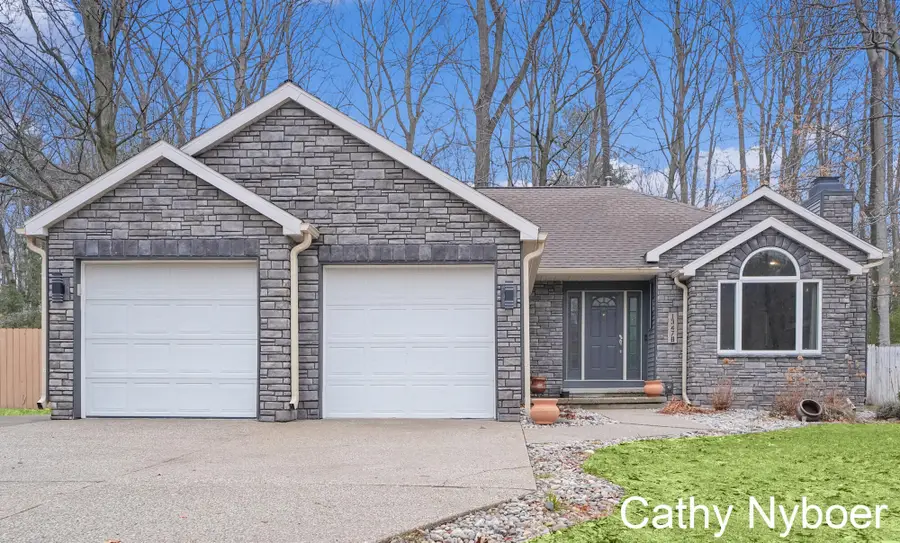 13478 Lakeshore Avenue, Grand Haven, MI 49417 - #2