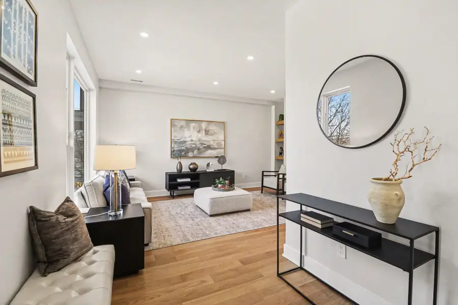 209 Sunset Road, Ann Arbor, MI 48103 - #2