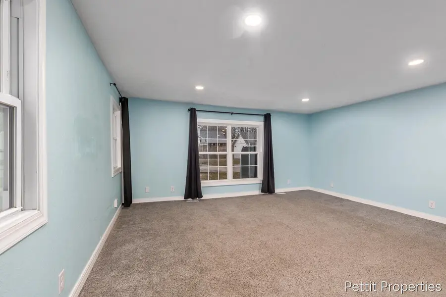 172 New Street, Galesburg, MI 49053 - #3