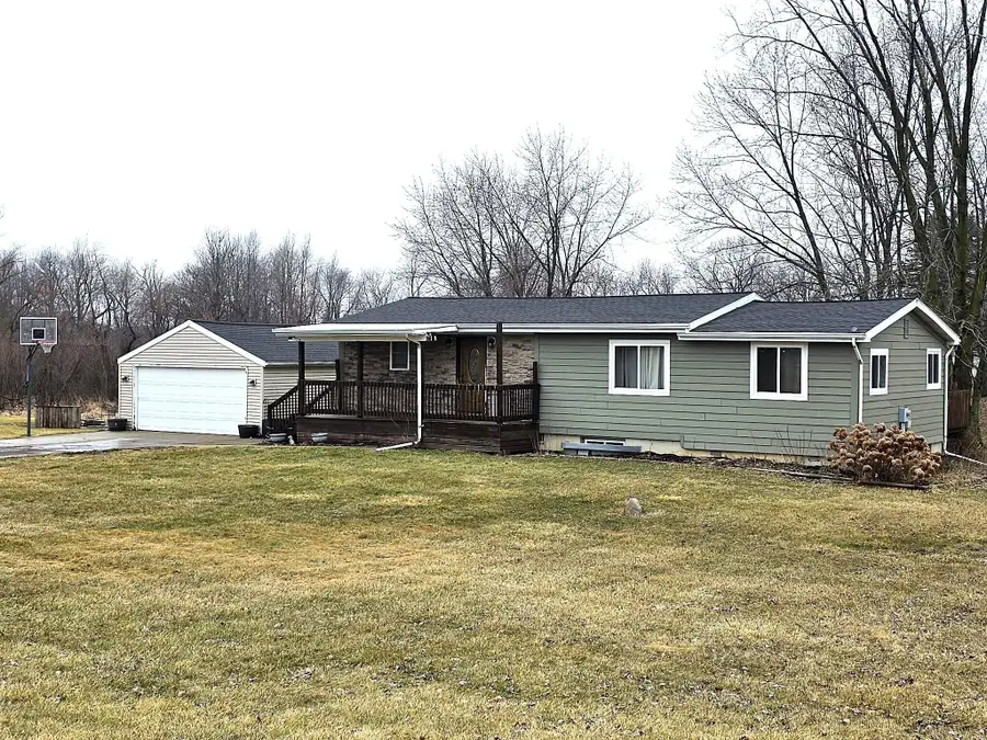 4112 E Vermontville Highway, Potterville, MI 48876 - #2