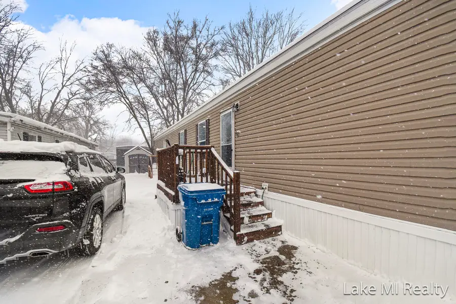 461 Sluyter Street Se, Grand Rapids, MI 49548 - #2