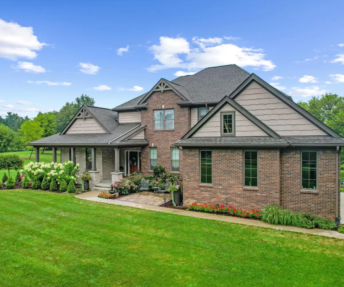 575 E Maple Road, Milford, MI 48381 - #1