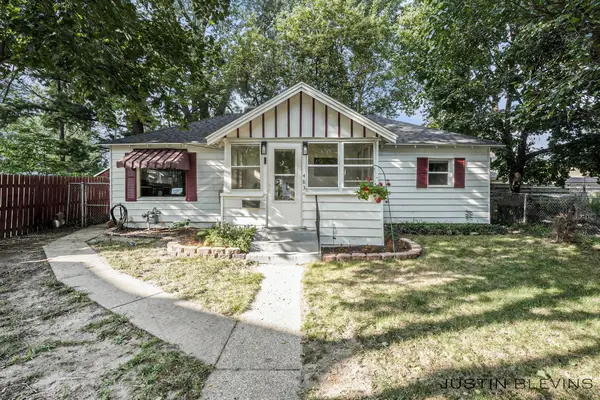 483 Kenwood Street Ne, Grand Rapids, MI 49505