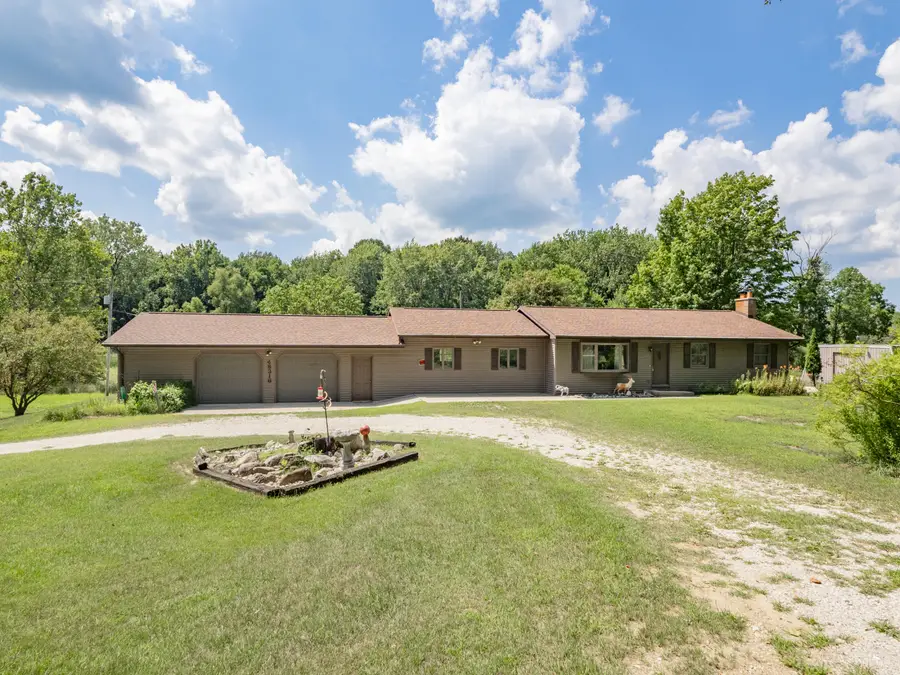 48316 County Road 384, Grand Junction, MI 49056 - #2