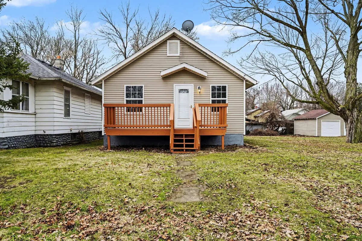 41 Avenue B, Springfield, MI 49037 - #1