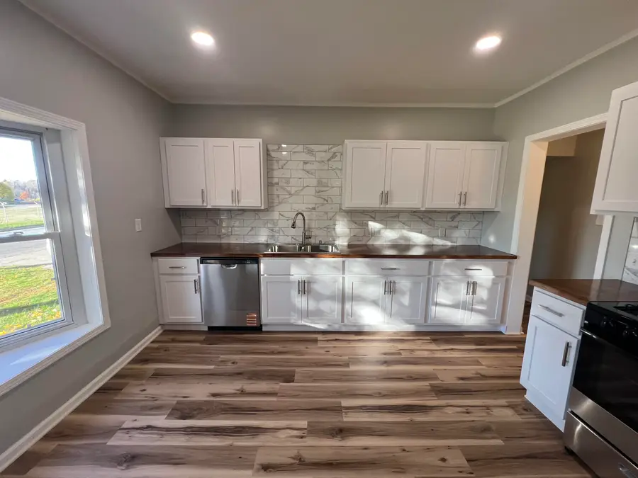 412 N Darling Avenue, Fremont, MI 49412 - #3