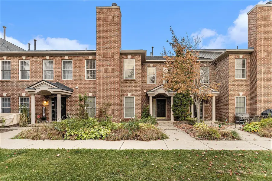 5702 Hampshire Lane, Ypsilanti, MI 48197 - #2