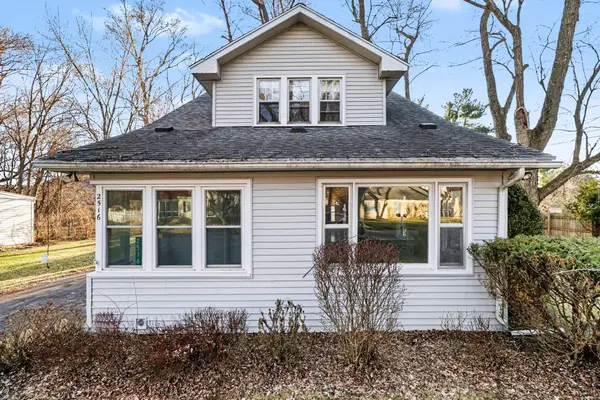 2516 Fairfield Avenue, Kalamazoo, MI 49048