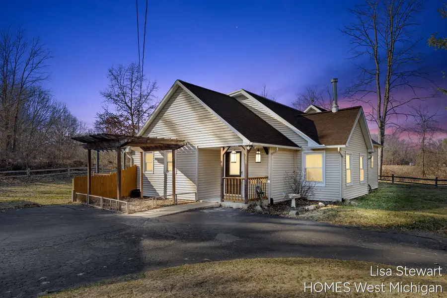 4011 Buttrick Avenue Se, Ada, MI 49301 - #2