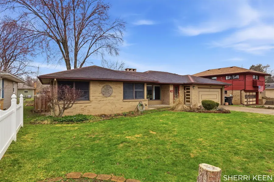 3810 Navaho Street Sw, Grandville, MI 49418 - #2