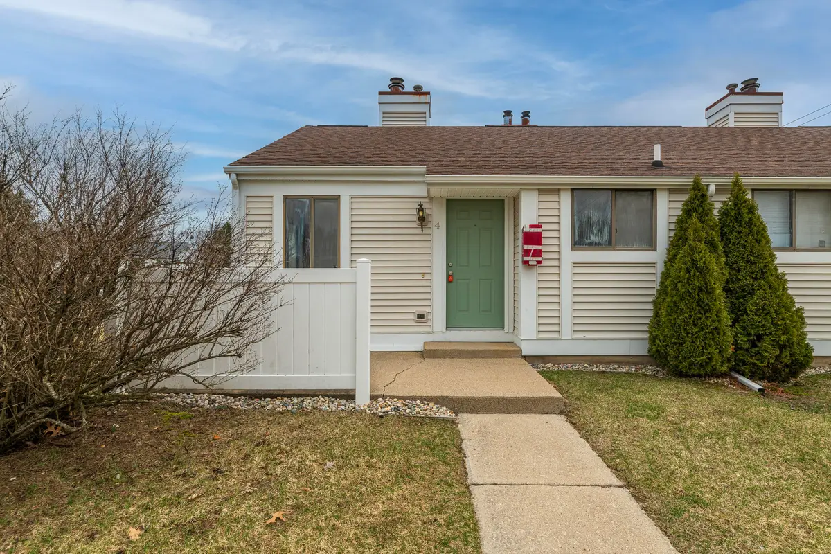 3320 Scots Pine Way #4, Portage, MI 49024 - #1